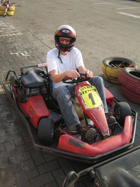 gokart Latrunban