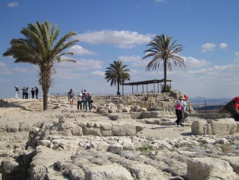 Megiddoi ásatasok